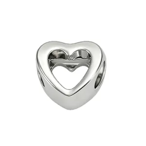 Abalorio de corazón hueco plateado para crear pulseras y collares de moda DIY fina