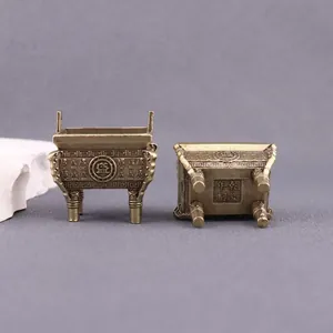 Mini bruciatore di incenso in bronzo quadrato con design Ding a treppiede vintage e finitura