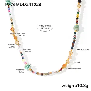 Vue détaillée d'un collier en perles de pierre naturelle avec indications de taille