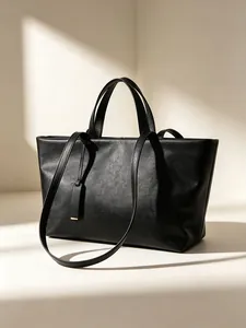 Elegante bolso tote de cuero suave negro con gran capacidad para el trabajo diario