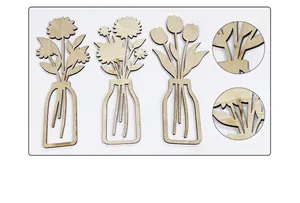 Detailansicht der lasergeschnittenen Pappelholz-Blumenvase als Wanddekoration aus Holz