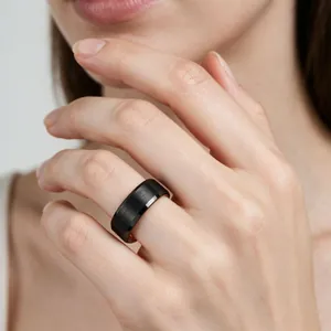 Anillo de Carburo de Tungsteno Minimalista para Hombre Negro Cepillado Oro Rosa Pulido Alianza de Boda Joyería Masculina