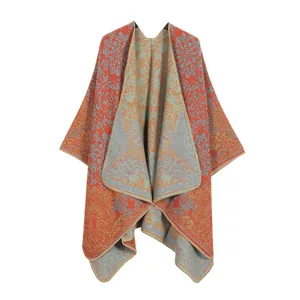 Ethische stijl roestoranje en blauwe imitatie kasjmier sjaal cape poncho variant