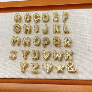 Collection de breloques alphabet bulles plaquées or 18K avec zircon, cœur et étoile
