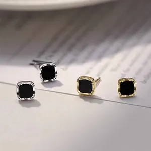 Minimalistische quadratische schwarze Ohrstecker mit Gold- und Silberrand, schicker Schmuck