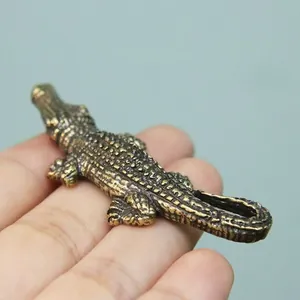Vintage Messing Krokodil Anhänger mit feinen Schuppen für Schlüsselanhänger oder Tee-Haustier