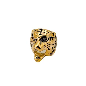 Anello da uomo a forma di testa di tigre in acciaio inossidabile placcato oro
