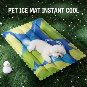 Alfombrilla Refrescante Para Mascotas Gel Sólido Poliéster Impermeable Verano Para Perros Gatos Estampado Dibujos Animados Lavable