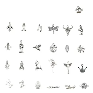 Collection de breloques vintage en alliage d'argent pour bijoux et porte-clés