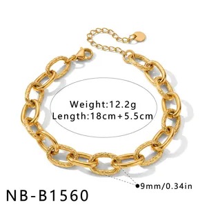 Detail view of a gold textured link bracelet with 9mm link width and 18cm length