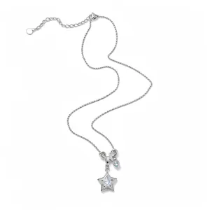 Collar ajustable plateado minimalista con colgantes de estrella de circonio y gota azul