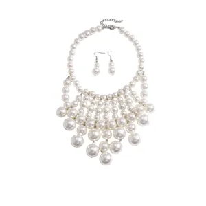 Parure de bijoux en perles vintage avec collier à franges et boucles d'oreilles