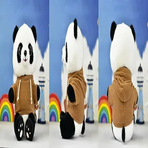 Gedetailleerde weergaven vanuit meerdere hoeken van een panda knuffel met hoodie