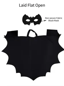 Détail de l'ensemble cape de chauve-souris noire et masque en tissu non tissé pour Halloween