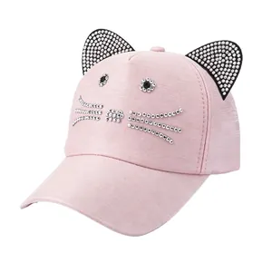 Modische rosa Baseballkappe für Damen mit funkelnden Katzenohren und Schnurrhaaren aus Strass