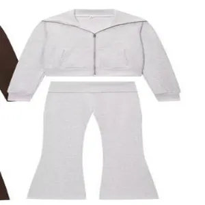 Ensemble deux pièces décontracté en polaire grise avec veste zippée et pantalon évasé
