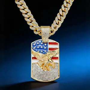 Collier chaîne cubaine or glacé avec pendentif aigle drapeau américain pour homme