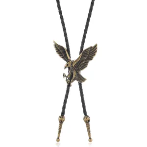 Corbata bolo cowboy vintage con colgante de águila en bronce antiguo y cordón negro
