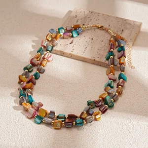 Squisita collana a doppio strato in perline di conchiglia quadrate colorate stile boho per donna