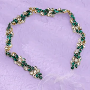 Ceinture de mariée vintage avec strass verts marquise et élégant ruban en organza