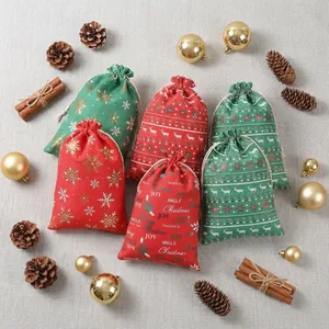 Set de bolsas de regalo de Navidad de terciopelo festivo con copos de nieve dorados
