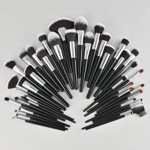 Professionele Make-up Borstels Met Synthetische Vezel En Ponyhaar Zachte Borstelharen Voor Oogschaduw Concealer Blenden Contouring En Foundation Met Houten Handvat Voor Vrouwen Dagelijkse Schoonheidsroutine