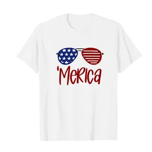 Weißes Independence Day Unisex T-Shirt mit 'Merica' und US-Flaggen-Sonnenbrillen-Druck