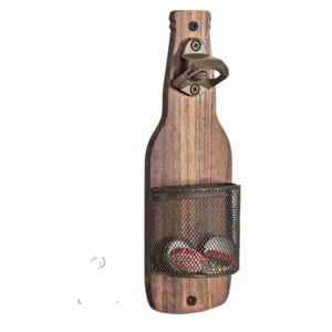 Kreativer Wand-Bieröffner mit rustikaler Holzplatte und praktischem Kapsel-Auffangkorb