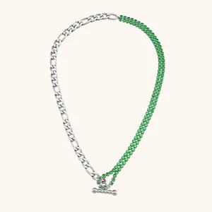 Minimalistische asymmetrische roestvrijstalen ketting met groene strassteentjes en T-sluiting