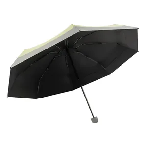 Mini fünffach faltbarer Taschenschirm mit UV-Schutz und schwarzer Innenbeschichtung