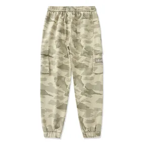 Pantalon cargo de jogging camouflage pour homme avec poches latérales et ourlets.