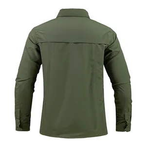 Vue arrière de la veste de protection solaire d'extérieur pour hommes fine vert armée