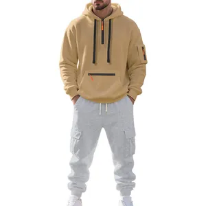 Tuta da uomo invernale in pile con felpa con cappuccio kaki e pantaloni cargo grigi