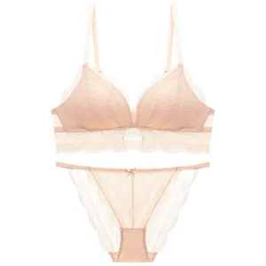 Ensemble de lingerie en dentelle style français avec soutien-gorge triangle sans armature