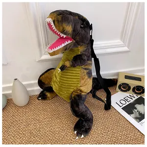 Vista dettagliata dello zaino in peluche Tyrannosaurus Rex in un elegante ambiente