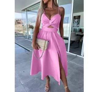 Elegantes rosa ärmelloses Kleid mit V-Ausschnitt, Cut-Out, Schlitz und weitem Saum