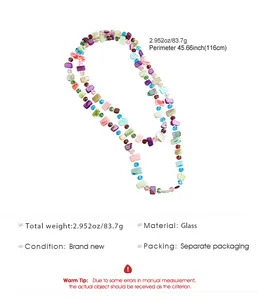 Detailed view of colorful glass beaded vintage necklace with 116cm perimeter.