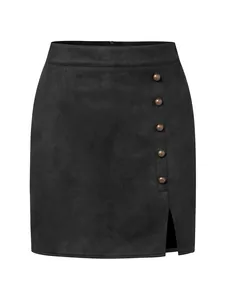 Detailansicht eines eleganten schwarzen Wildleder-Minirocks mit Knöpfen und Schlitz.