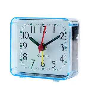 Vierkante mini analoge wekker met blauwe transparante kast voor de kinderkamer slaap