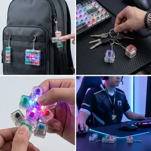 Vielseitiger mechanischer Schalter-Fidget-Spinner und Schlüsselanhänger mit RGB-LED.