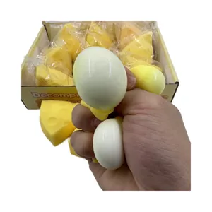 Simuliertes dreieckiges Käse-Quetschspielzeug zum Stressabbau mit Slow-Rebound