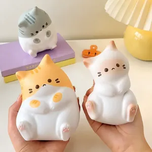 Κοντινό πλάνο από χαριτωμένα γατάκια PU squishy για ανακούφιση από το άγχος