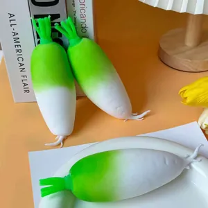 Juguete de compresión de rábano verde de rebote lento con una textura muy suave.