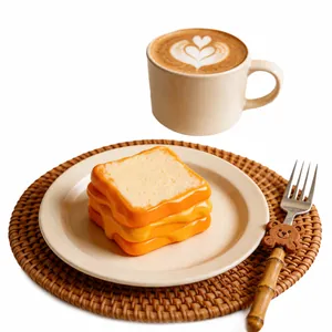 Realistisch melktoast squishy speelgoed van food-grade siliconen voor stress