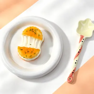 Juguete squishy de galleta realista de silicona alimentaria para aliviar el estrés