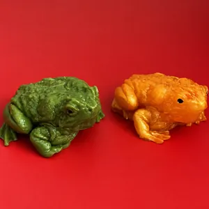 Simulation Toad Squishy Toy TPR Realistic Stress Relief Prank Hand-Painted Bumpy Texture Animal Toy For Adults Office Decor