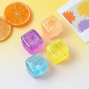 Weiche glitzernde Eiswürfel-Quetschspielzeuge zum Stressabbau mit Rückfederungseffekt
