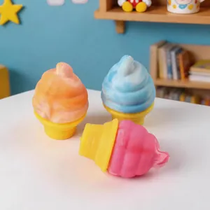 Giocattoli squishy a cono gelato sfumato per alleviare lo stress e per gioco sensoriale