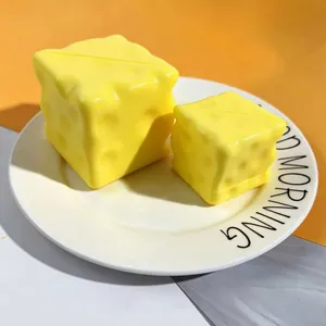 Kreatives gelbes Käse-Squishy-Spielzeug mit langsamem Rückprall zum Stressabbau