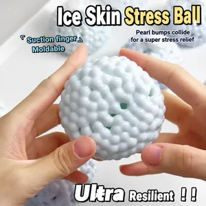 Balle anti-stress mochi squishy texturée blanche pour une expérience sensorielle tactile
